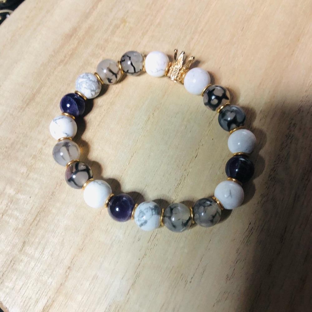 Beaded Crown Stretch Bracelet - White, Gray & Purple